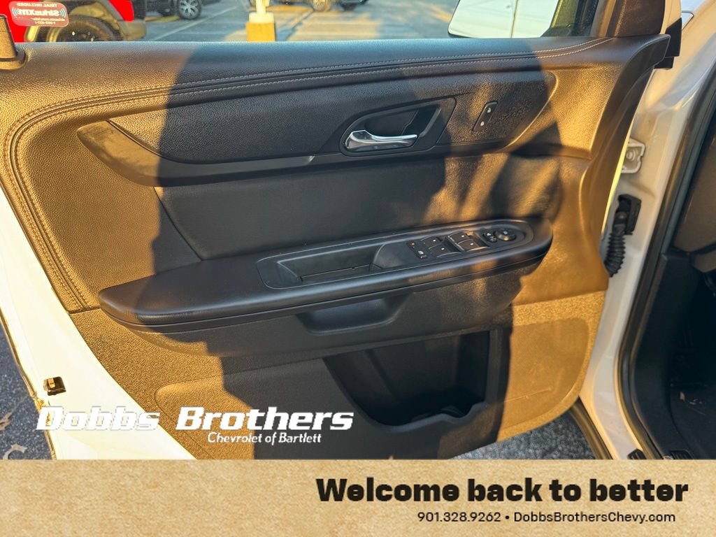 Used 2016 GMC Acadia SLE FWD image 14