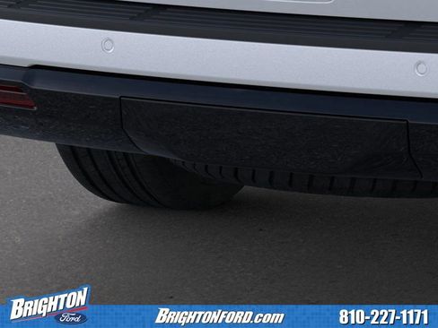 New 2024 Ford Expedition Limited image 18