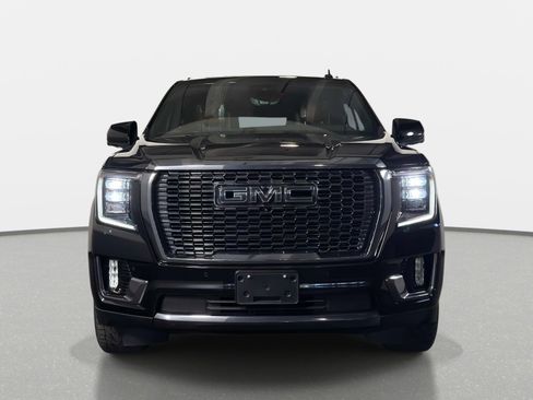 Used 2024 GMC Yukon XL Denali Ultimate AWD/4WD image 9