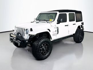 Used 2019 Jeep Wrangler Unlimited Sahara AWD/4WD video 3