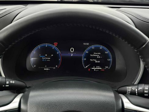 Used 2023 Toyota Highlander Limited image 26