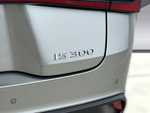 Used 2021 Lexus IS 300 w/ Comfort Package RWD image 12