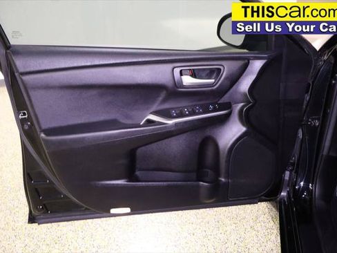 Used 2017 Toyota Camry SE FWD image 27
