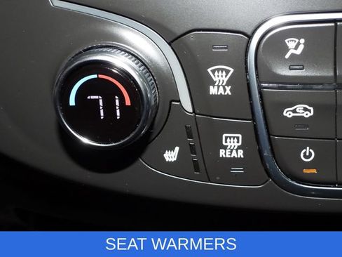 Used 2021 Chevrolet Traverse LT w/ LT Premium Package FWD image 11