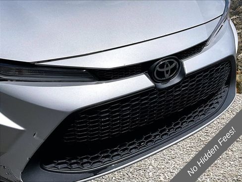 Used 2022 Toyota Corolla LE FWD image 20