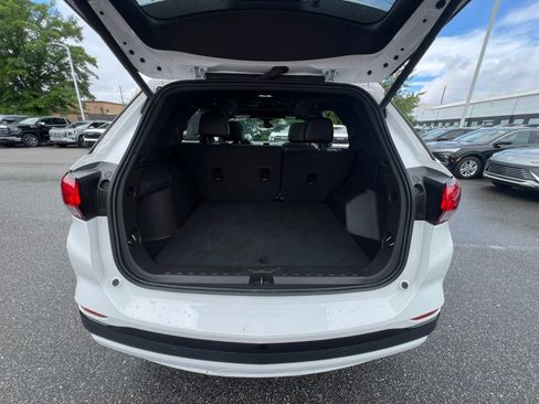 Used 2024 Chevrolet Equinox RS w/ RS Leather Package FWD image 15