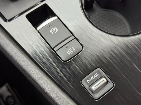 Used 2024 Nissan Rogue SV image 26