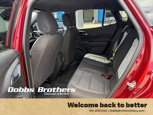 Certified 2024 Chevrolet Trax RS w/ Driver Confidence Package FWD image 32