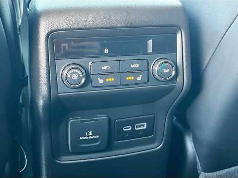 Used 2023 GMC Acadia Denali w/ Trailering Package FWD image 27