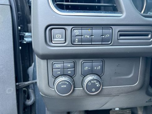 Used 2021 Chevrolet Tahoe Z71 AWD/4WD image 22