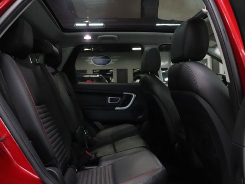 Used 2018 Land Rover Discovery Sport HSE image 18
