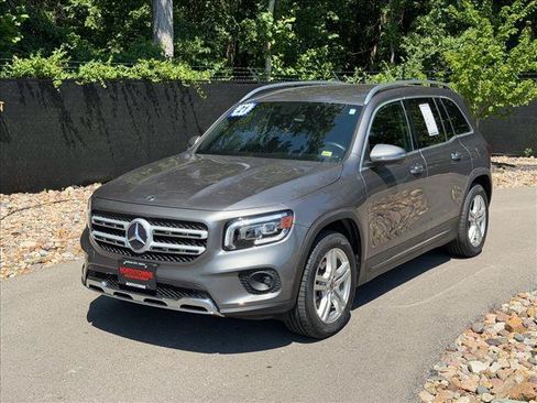Used 2021 Mercedes-Benz GLB 250 4MATIC image 1