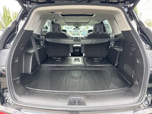 Used 2018 Buick Enclave Premium w/ Experience Buick Package AWD/4WD image 12