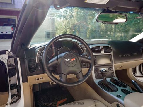 Used 2005 Chevrolet Corvette Convertible w/ Preferred Equipment Group RWD image 29