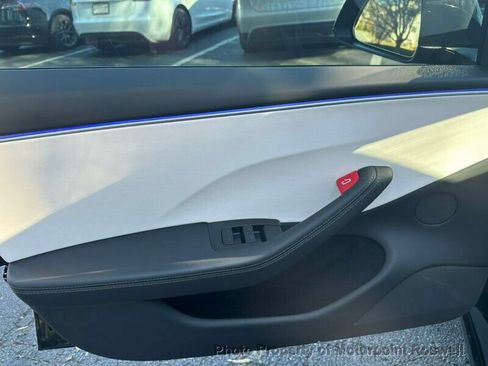 Used 2024 Tesla Model 3 Performance image 12