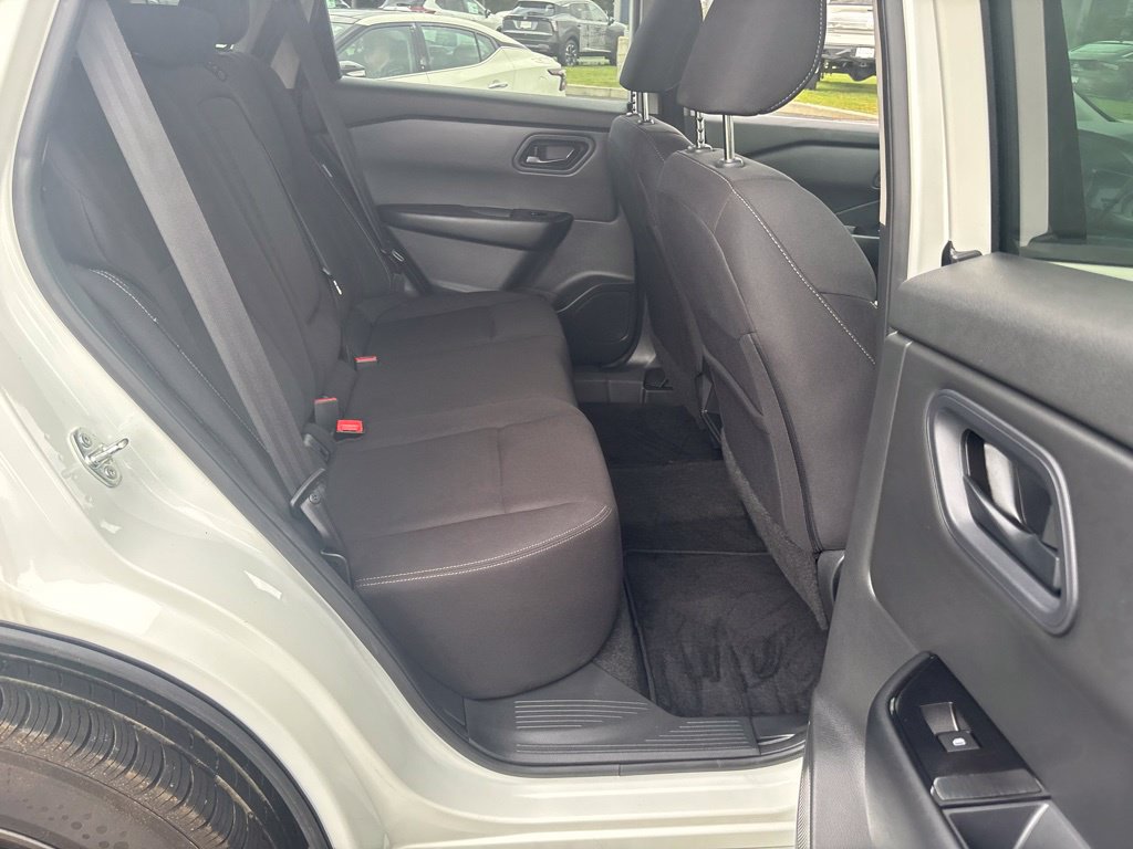 Used 2024 Nissan Rogue S AWD/4WD image 26