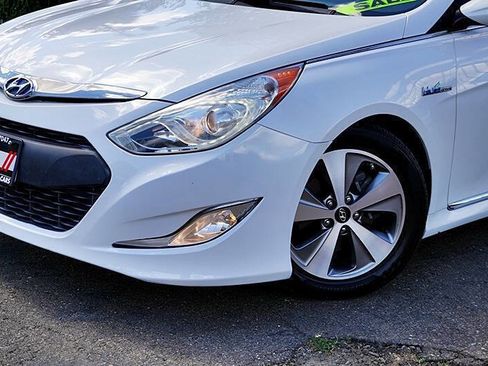 Used 2012 Hyundai Sonata Hybrid w/ Ultimate Pkg image 4