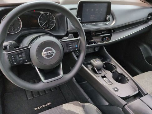Used 2021 Nissan Rogue SV FWD image 10