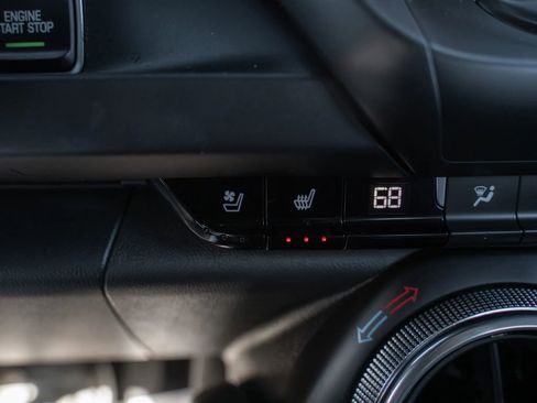 Used 2016 Chevrolet Camaro SS image 31