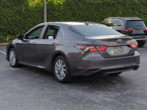Used 2023 Toyota Camry LE image 7