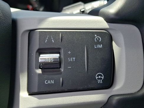 Used 2023 Land Rover Defender 110 SE AWD/4WD image 22