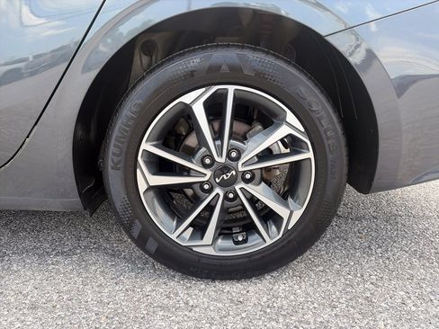 Used 2024 Kia Forte LXS FWD image 28