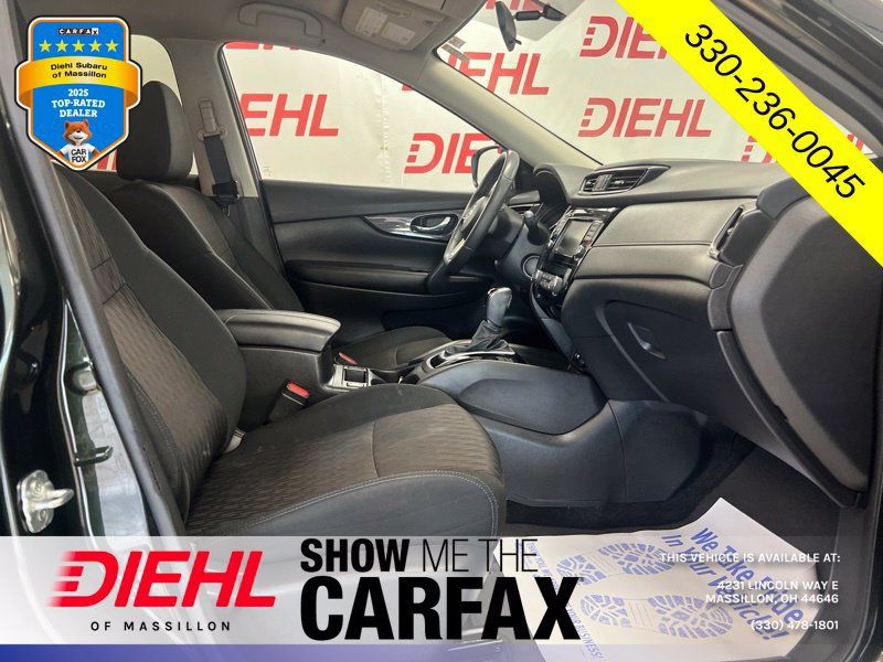 Used 2018 Nissan Rogue SV AWD/4WD image 14