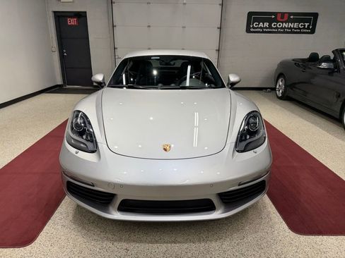 Used 2019 Porsche 718 Cayman RWD image 7
