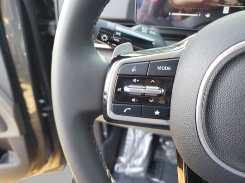 New 2026 Kia Carnival EX image 29