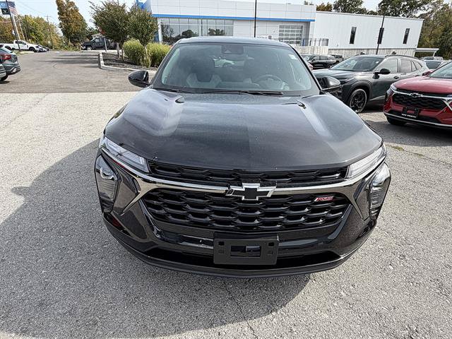 New 2026 Chevrolet Trax RS w/ Sunroof Package FWD image 9