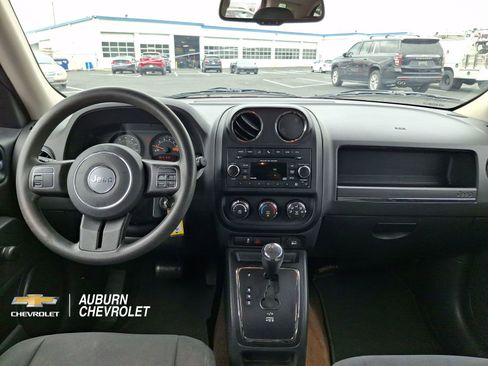 Used 2016 Jeep Patriot Sport FWD image 9