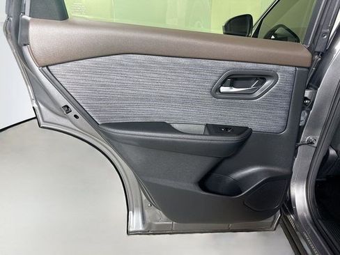 Used 2023 Nissan Rogue SV FWD image 26