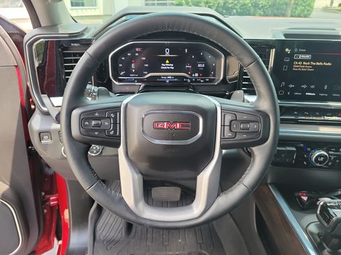 Used 2024 GMC Sierra 1500 SLT w/ SLT Premium Plus Package AWD/4WD image 19