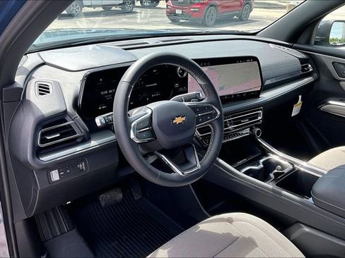 New 2026 Chevrolet Traverse LT FWD image 6