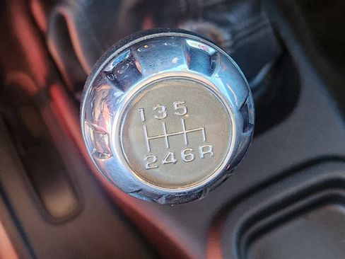 Used 2016 Jeep Wrangler Unlimited Rubicon w/ Connectivity Group image 16