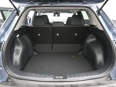 Used 2024 Toyota Corolla Cross LE FWD image 23