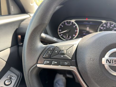 Used 2023 Nissan Sentra SV FWD image 29