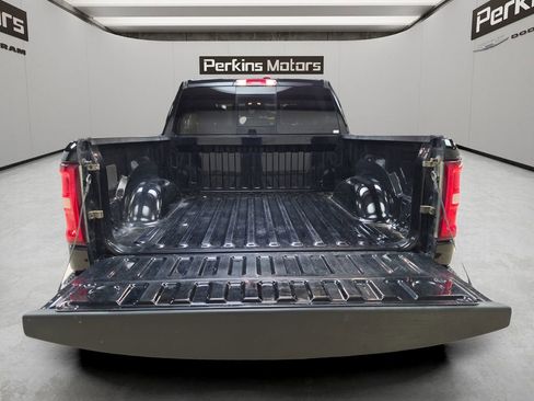 Used 2025 RAM 1500 Big Horn AWD/4WD image 23