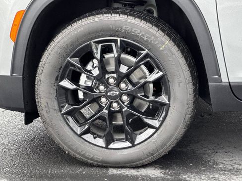 New 2026 Chevrolet Traverse LT w/ Midnight/Sport Edition AWD/4WD image 26