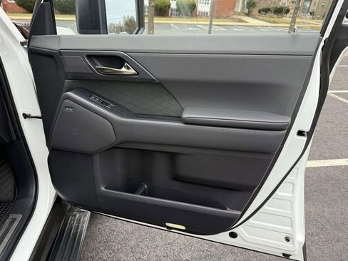 Used 2025 Lexus GX 550 image 15