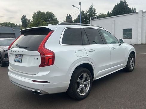 Used 2016 Volvo XC90 T5 Momentum AWD/4WD image 3