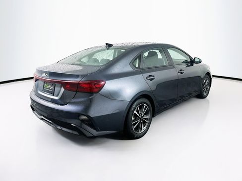 Used 2024 Kia Forte LXS image 9