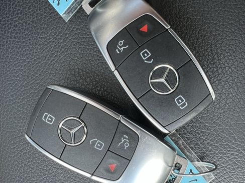 Certified 2025 Mercedes-Benz GLS 450 4MATIC image 38