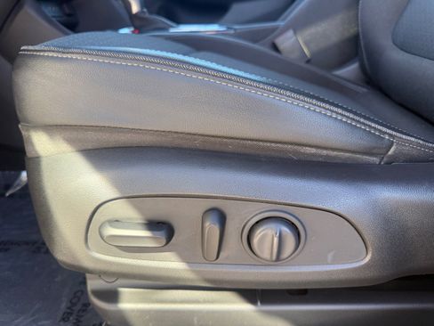 Used 2020 Buick Encore GX Preferred w/ Cold Weather Comfort Package image 10