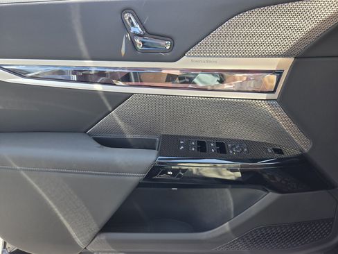 New 2026 BMW 740i RWD image 21