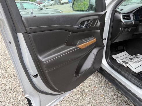 Used 2019 GMC Acadia SLE AWD/4WD image 11