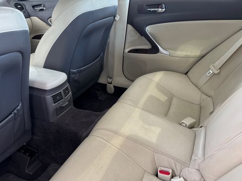 Used 2010 Lexus IS 250 RWD image 15