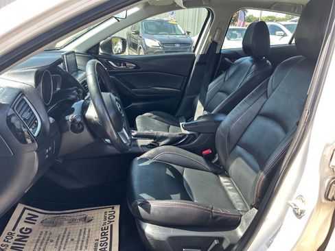 Used 2015 MAZDA MAZDA3 i Grand Touring image 10