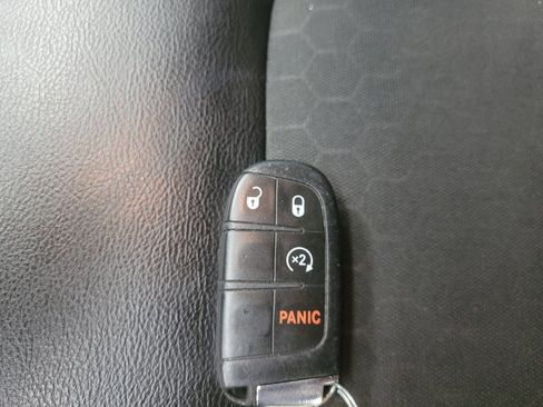 Used 2019 Jeep Compass Latitude w/ Popular Equipment Group image 32