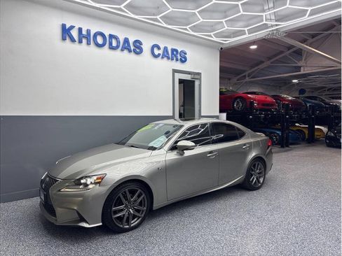 Used 2015 Lexus IS 250 w/ F-Sport Package RWD image 2